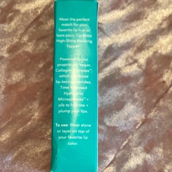 The Royal lip Treatment - Picture 4 of 4